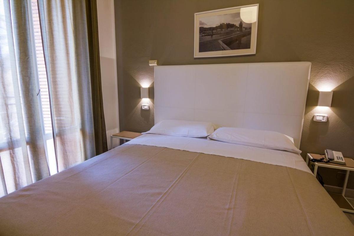 Hotel Mirella Castiglione della Pescaia Chambre photo