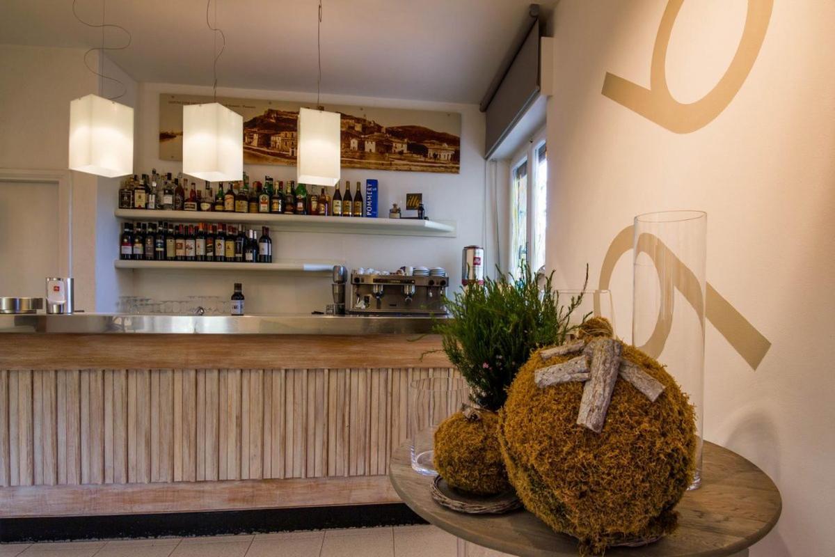 Hotel Mirella Castiglione della Pescaia Extérieur photo