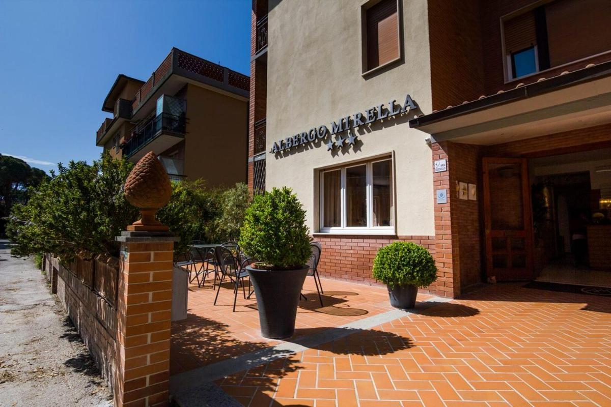 Hotel Mirella Castiglione della Pescaia Extérieur photo