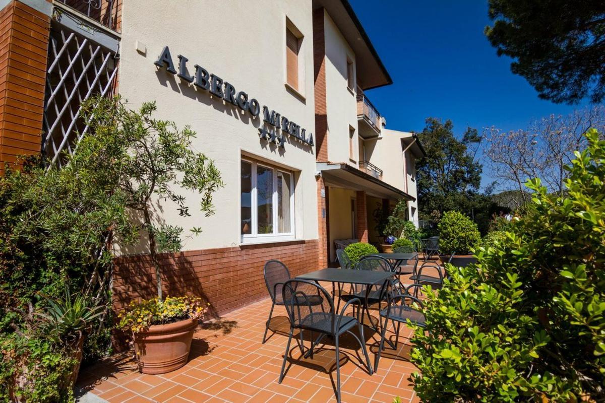 Hotel Mirella Castiglione della Pescaia Extérieur photo