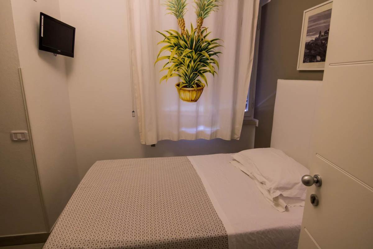 Hotel Mirella Castiglione della Pescaia Chambre photo